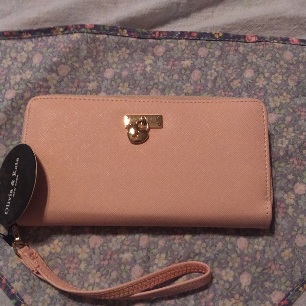 Peach Wallet